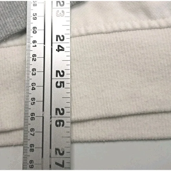 IZOD Crew Neck Sweatshirt Men's M Preppy Baggy Ivory Gray - Picture 5 of 7